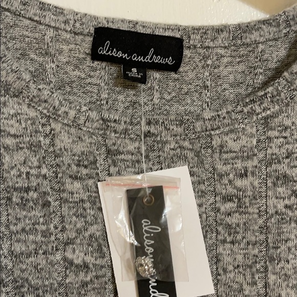 Top - Picture 3 of 5